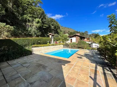 Casa de Condomínio com 3 Quartos à venda, 195m² no Albuquerque, Teresópolis