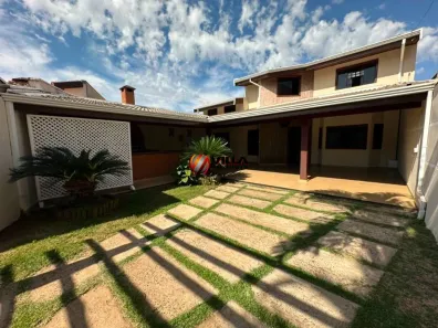 Casa com 4 Quartos para alugar, 260m² no Parque Novo Mundo, Americana