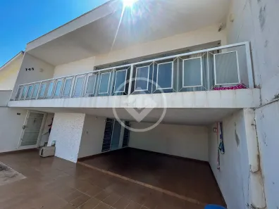 Casa com 3 Quartos para alugar, 288m² no Centro, Vinhedo