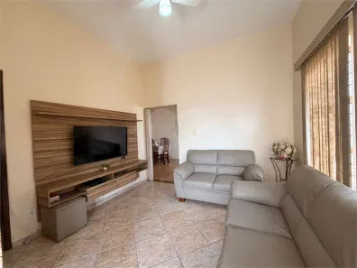 Casa com 2 Quartos à venda, 250m² no Vila Elza, Sorocaba