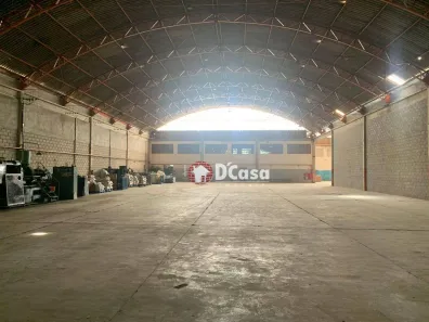 Galpão/Depósito/Armazém para alugar, 2750m² no Piracangaguá, Taubaté