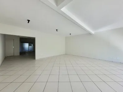 Sala Comercial para alugar, 79m² no Zona 01, Maringá