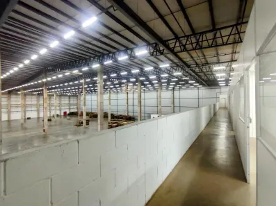 Galpão/Depósito/Armazém para alugar, 4000m² no Santa Maria, Brasília