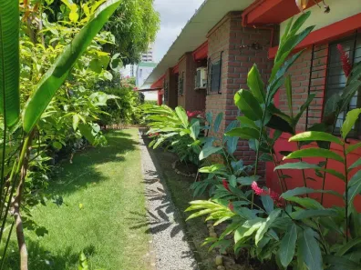 Casa com 4 Quartos à venda, 287m² no Imbiribeira, Recife