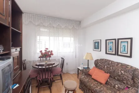 Apartamento com 1 Quarto para alugar, 44m² no Floresta, Porto Alegre