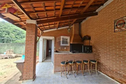 Fazenda/Sítio com 4 Quartos à venda, 257m² no TRES BARRAS, Serra Negra
