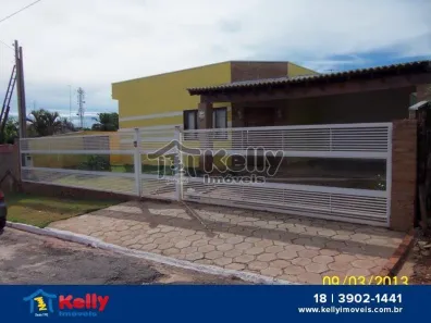 Casa com 3 Quartos à venda, 250m² no Centro, Nova Guataporanga