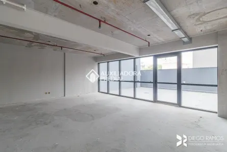 Sala Comercial para alugar, 30m² no Floresta, Porto Alegre