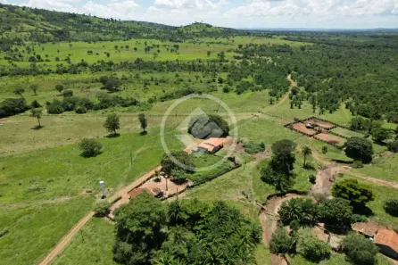 Fazenda/Sítio com 5 Quartos à venda, 1699m² no , Jussara