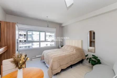 Apartamento com 1 Quarto à venda, 26m² no Passo da Areia, Porto Alegre