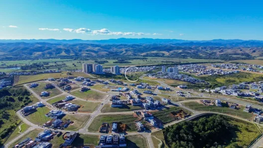 Lote/Terreno à venda, 330m² no Loteamento Terras Alpha São José dos Campos, São José dos Campos