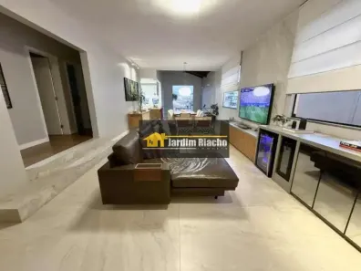 Casa com 3 Quartos à venda, 330m² no Jardim Riacho das Pedras, Contagem