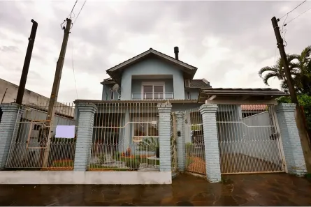 Sobrado com 4 Quartos à venda, 320m² no Bela Vista, Alvorada
