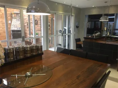 Casa de Condomínio com 3 Quartos à venda, 240m² no Jardim Peri, São Paulo