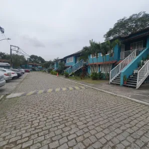 Casa de Condomínio com 2 Quartos à venda, 50m² no Colubande, São Gonçalo