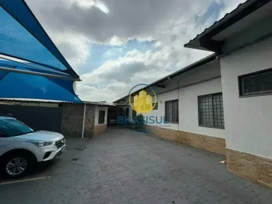 Galpão/Depósito/Armazém à venda, 740m² no Socorro, São Paulo
