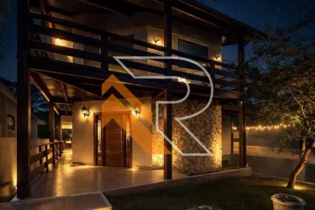 Casa de Condomínio com 4 Quartos à venda, 474m² no Camboinhas, Niterói