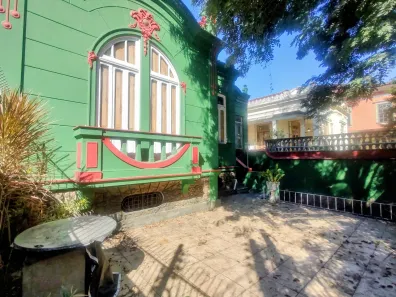 Casa com 6 Quartos para alugar, 250m² no Ingá, Niterói