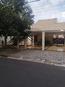 Casa com 4 Quartos à venda, 186m² no Parque Residencial Cidade Nova, Maringá