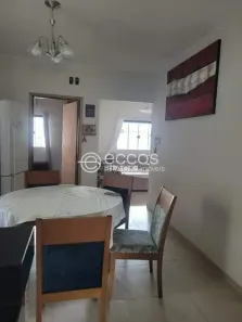 Casa com 3 Quartos à venda, 151m² no Chácaras Tubalina e Quartel, Uberlândia