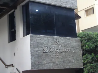 Apartamento com 2 Quartos para alugar, 89m² no Setor Bueno, Goiânia