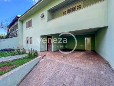 Casa com 4 Quartos à venda, 214m² no Quebec, Londrina
