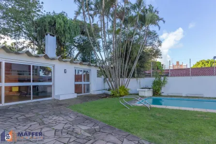 Casa com 3 Quartos à venda, 350m² no Boa Vista, Porto Alegre