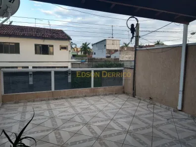 Sobrado com 4 Quartos à venda, 140m² no Loteamento Alfredo Abilio Flores, Pindamonhangaba