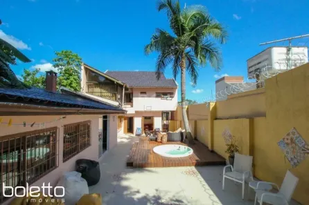 Casa com 4 Quartos à venda, 502m² no Chácara das Pedras, Porto Alegre