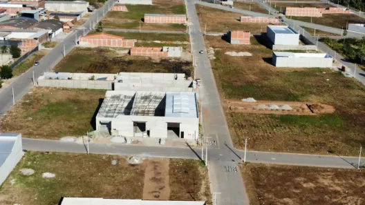 Lote/Terreno à venda, 198m² no Prefeito José Walter, Fortaleza