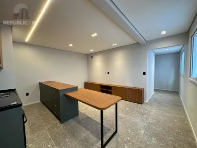 Apartamento com 2 Quartos para alugar, 55m² no Centro Histórico, Porto Alegre