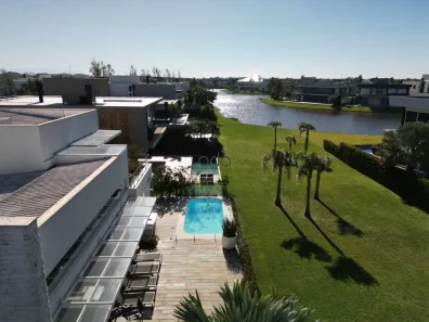 Casa de Condomínio com 5 Quartos à venda, 327m² no XANGRI-LÁ, Xangri-lá
