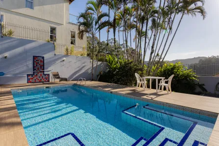 Apartamento com 1 Quarto para alugar, 25m² no Carvoeira, Florianópolis
