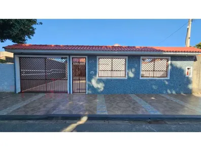 Casa com 3 Quartos para alugar, 100m² no Éden, Sorocaba