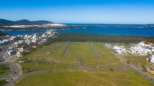 Lote/Terreno à venda, 644m² no Lagoa da Conceição, Florianópolis