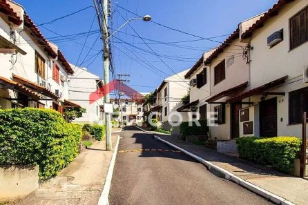 Casa de Condomínio com 3 Quartos à venda, 70m² no Vila Nova, Porto Alegre