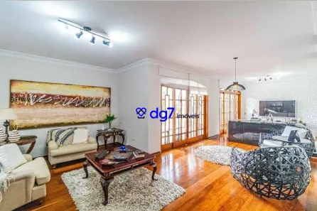 Casa com 3 Quartos à venda, 235m² no Cidade São Francisco, São Paulo