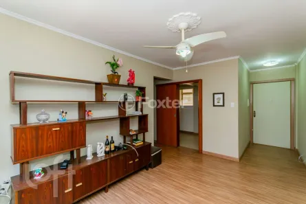 Apartamento com 3 Quartos à venda, 75m² no Passo da Areia, Porto Alegre