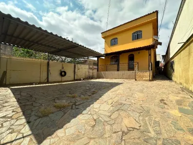 Casa com 5 Quartos à venda, 250m² no Novo Progresso, Contagem