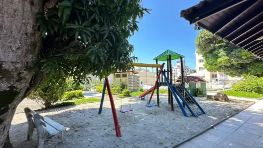 Apartamento com 2 Quartos à venda, 97m² no Coqueiros, Florianópolis