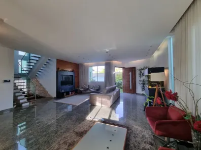 Casa com 3 Quartos à venda, 385m² no Jardim Riacho das Pedras, Contagem