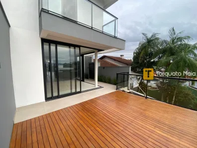 Casa com 3 Quartos à venda, 180m² no Saguaçu, Joinville