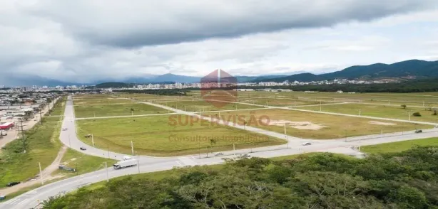 à venda, 704m² no Sertão do Maruim, São José