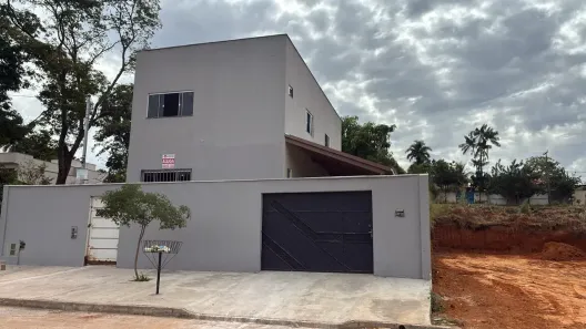 Casa com 2 Quartos para alugar, 180m² no Parque das Nações, Aparecida de Goiânia