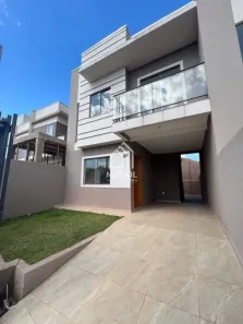 Sobrado com 3 Quartos à venda, 84m² no Uvaranas, Ponta Grossa