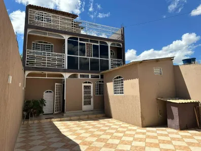 Casa com 2 Quartos à venda, 160m² no Ceilândia Sul, Brasília