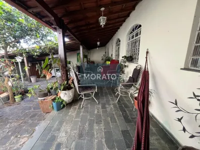 Imóvel Comercial com 3 Quartos à venda, 198m² no Alípio de Melo, Belo Horizonte