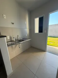 Casa com 2 Quartos para alugar, 44m² no São Francisco, Cuiabá
