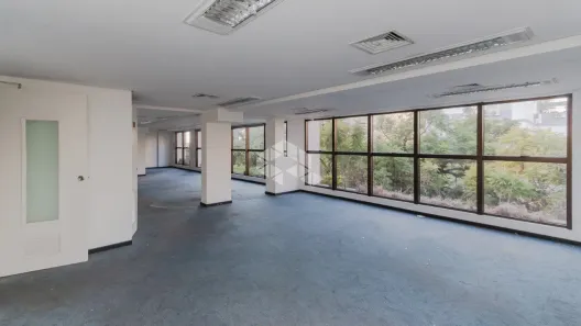 Sala Comercial à venda, 500m² no Moinhos de Vento, Porto Alegre