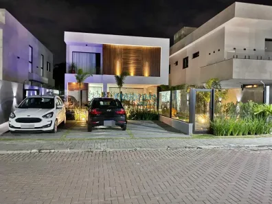 Casa de Condomínio com 4 Quartos à venda, 360m² no Buraquinho, Lauro de Freitas